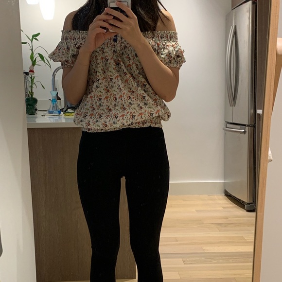 Off the shoulder top - Picture 2 of 3